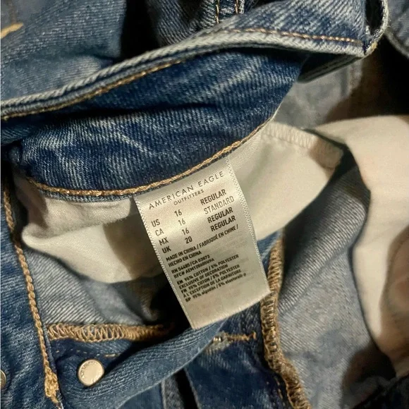 American Eagle Outfitters Classic Blue Distressed Denim - Size 16 - Picture 3 of 6